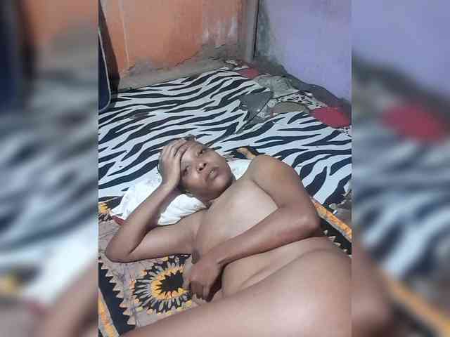 Hennesy-Camila webcam