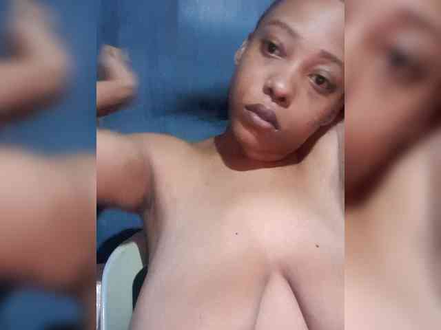 Hennesy-Camila webcam