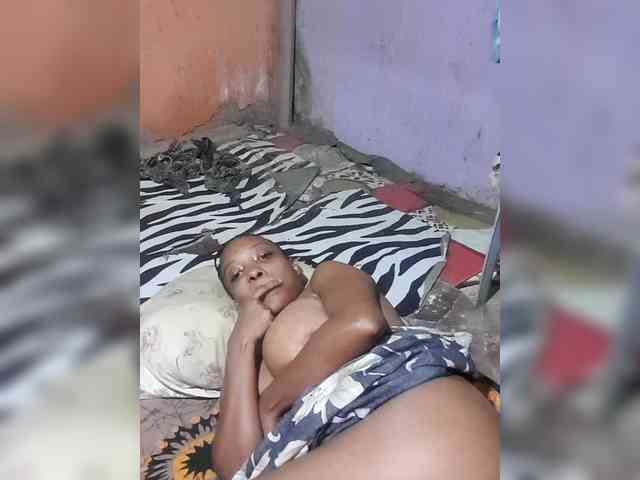 Hennesy-Camila webcam