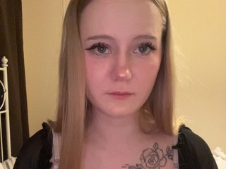Mia_Wells