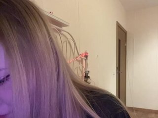 Mia_Wells