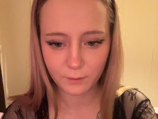 Mia_Wells