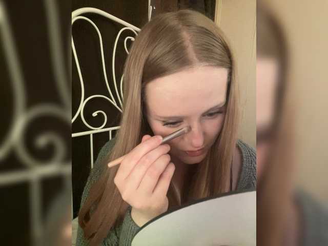 LolaMin's BongaCams show and profile