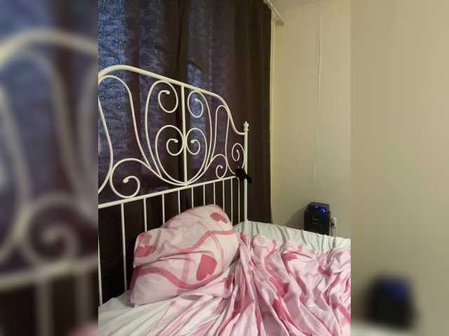  LolaMin chat room