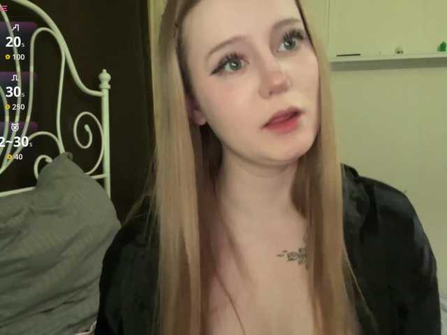 LolaMin's BongaCams show and profile