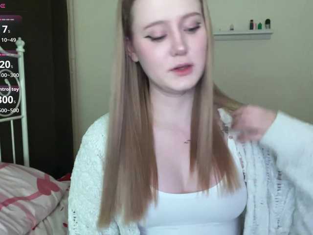 LolaMin's BongaCams show and profile