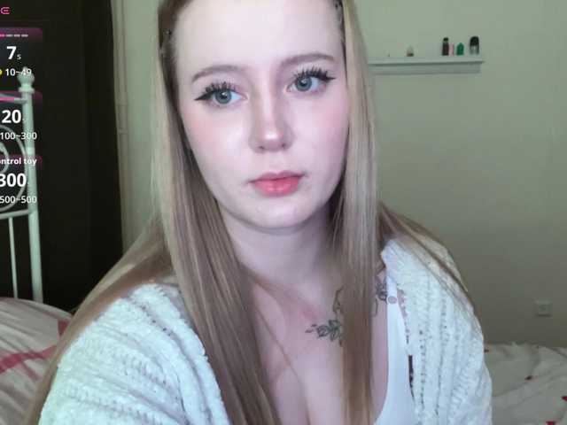 LolaMin's BongaCams show and profile