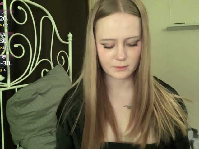 LolaMin's BongaCams show and profile