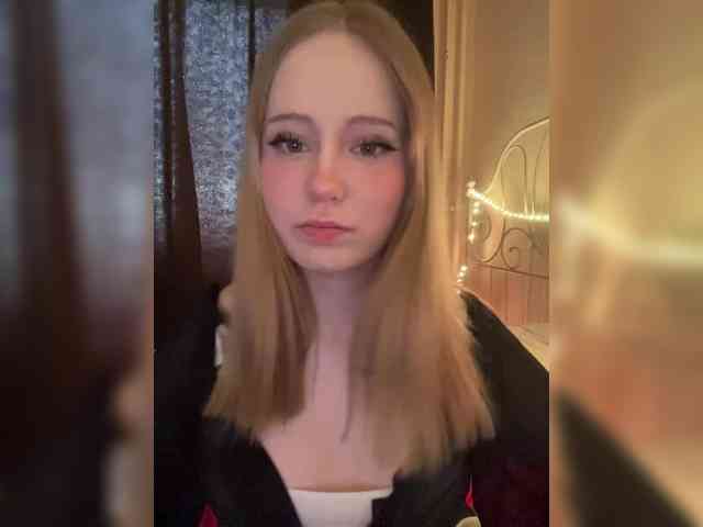 Mia_Wells