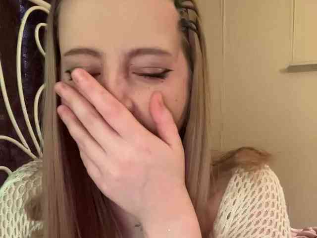 Mia_Wells webcam