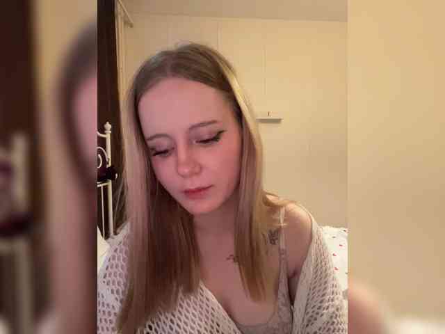 Mia_Wells webcam