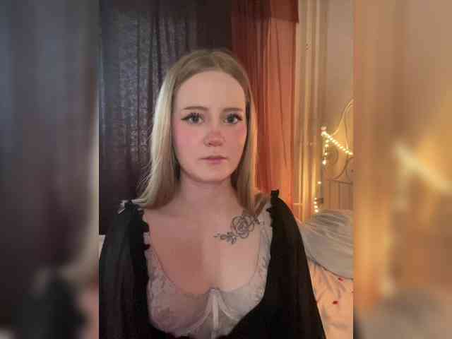 Mia_Wells webcam