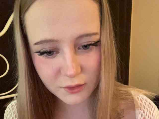 Mia_Wells webcam