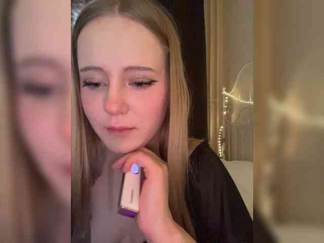 Mia_Wells webcam