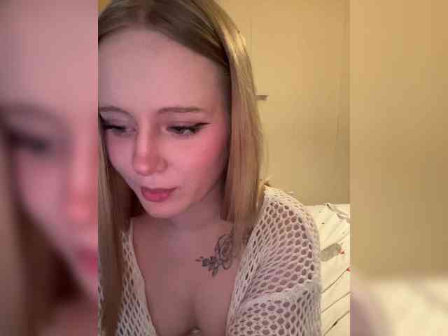 Mia_Wells webcam