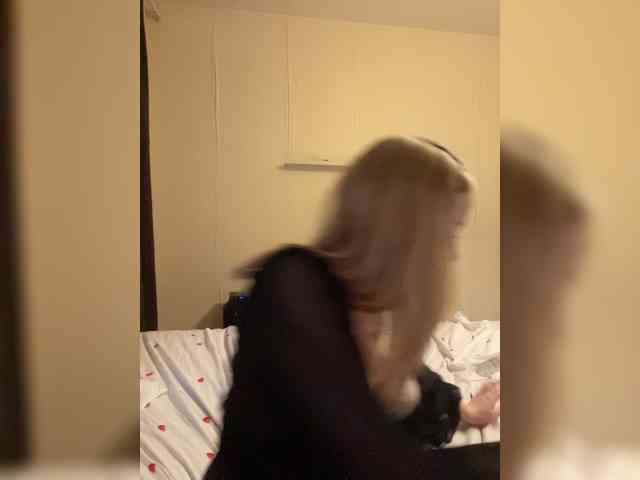 Mia_Wells webcam