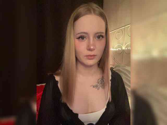 Mia_Wells webcam