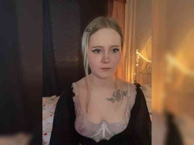 Mia_Wells webcam