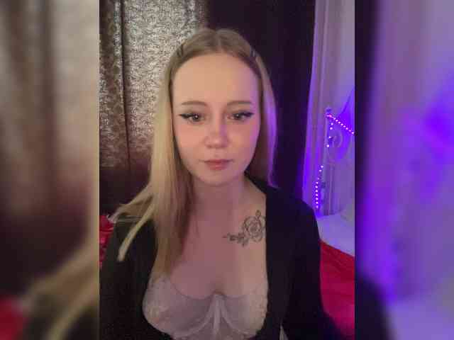 Mia_Wells webcam