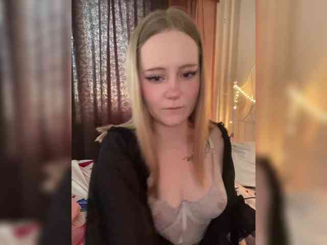 Mia_Wells webcam