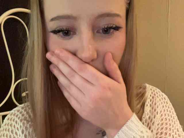 Mia_Wells webcam