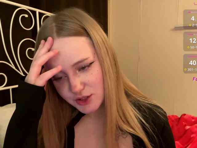 Mia_Wells