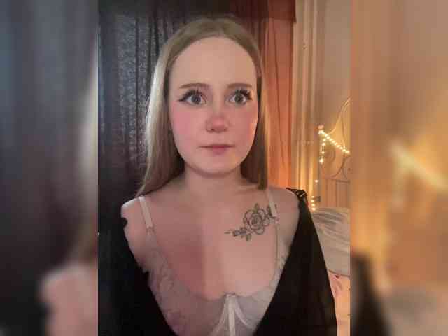 Mia_Wells webcam