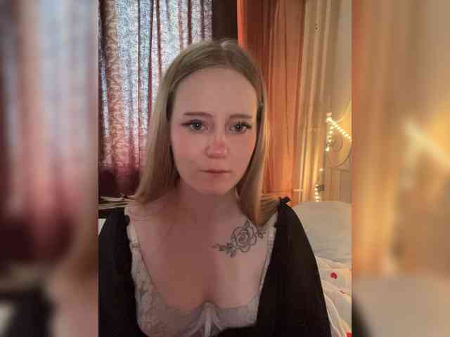 Mia_Wells webcam