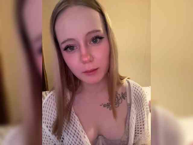 Mia_Wells webcam