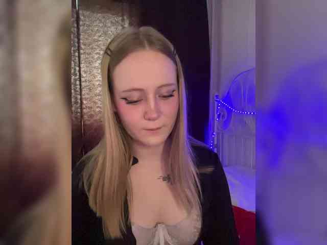 Mia_Wells webcam