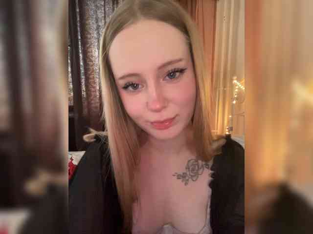 Mia_Wells webcam
