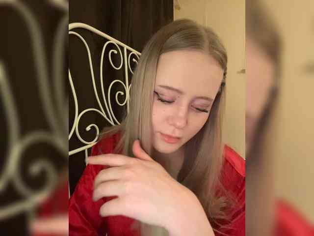 Mia_Wells webcam