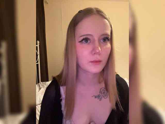 Mia_Wells webcam