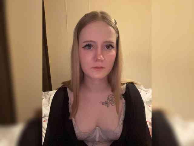 Mia_Wells webcam