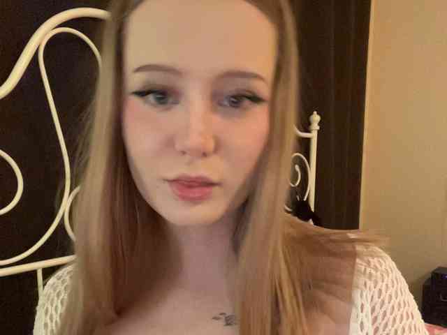 Mia_Wells webcam
