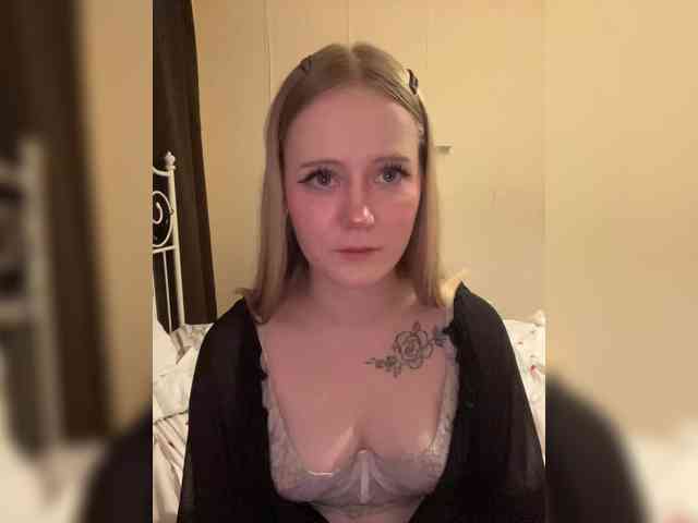 Mia_Wells webcam