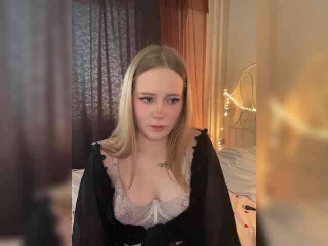Mia_Wells webcam