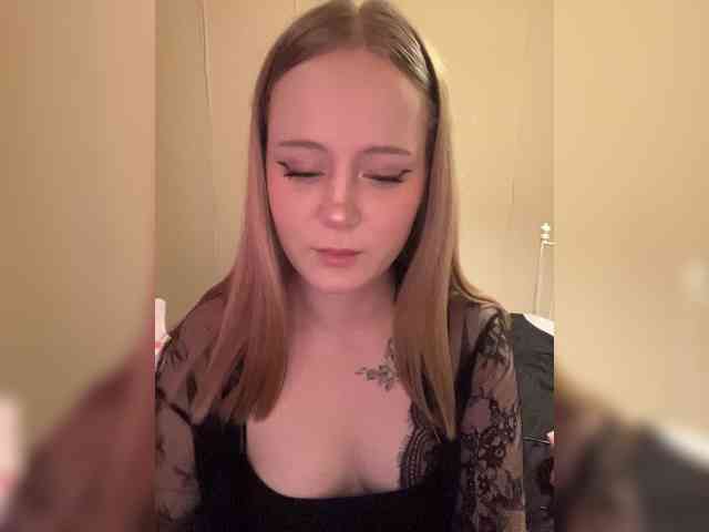Mia_Wells webcam