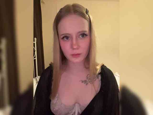 Mia_Wells webcam
