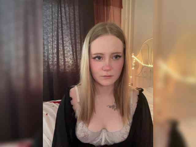 Mia_Wells webcam