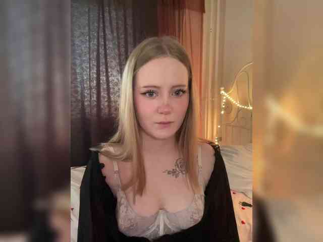 Mia_Wells webcam