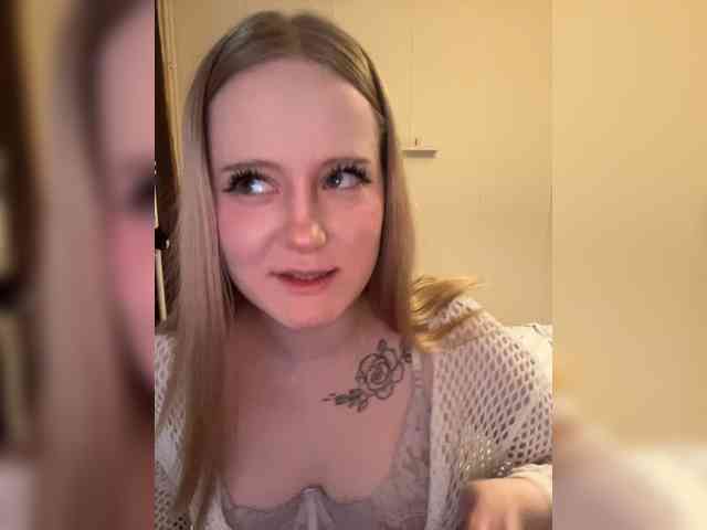 Mia_Wells webcam