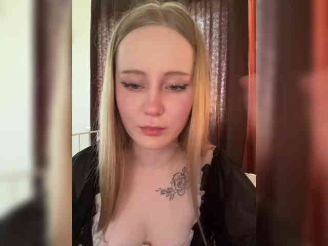 Mia_Wells webcam