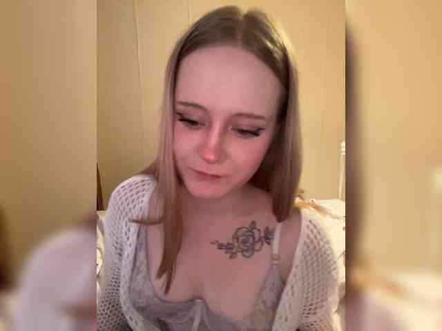 Mia_Wells webcam