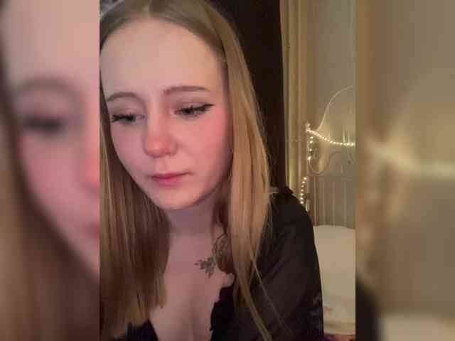 Mia_Wells webcam