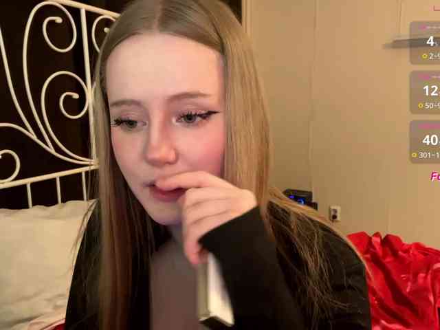 Mia_Wells webcam