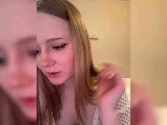 Mia_Wells webcam