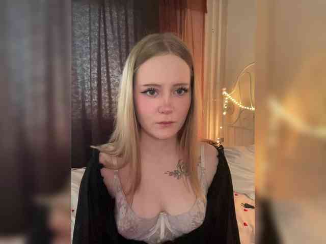 Mia_Wells webcam