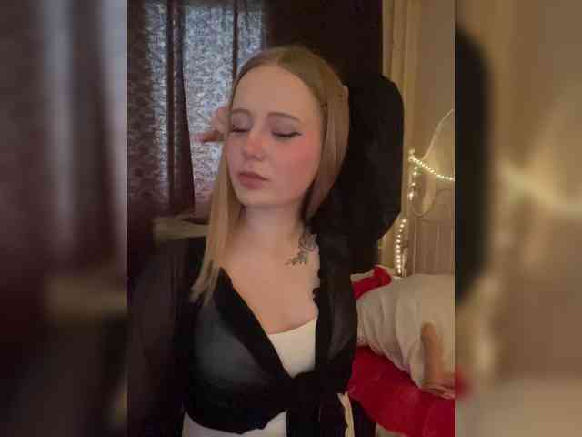 Mia_Wells webcam