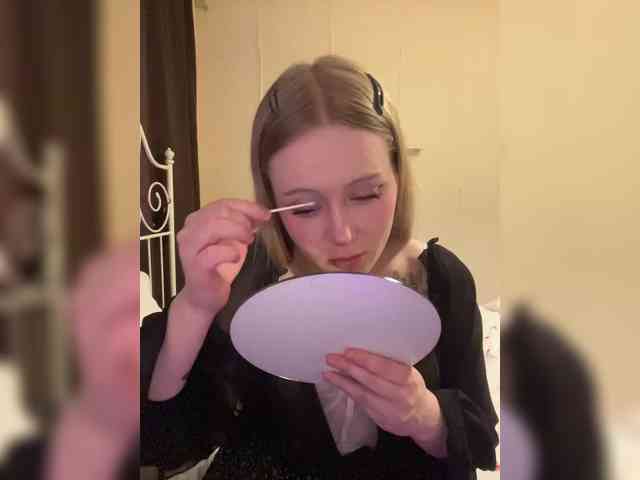 Mia_Wells webcam
